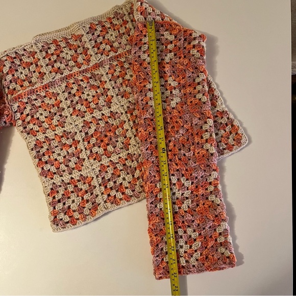 Handmade crochet top - Picture 6 of 8